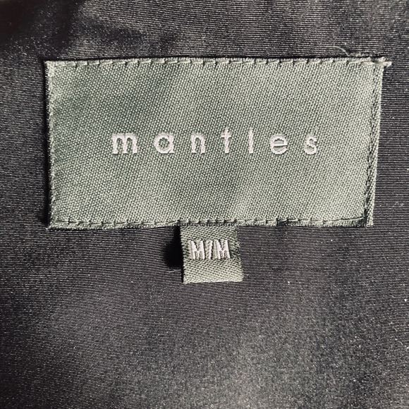 MANTLES - Light Overcoat/Raincoat - Size: Medium - New Condition! - Picture 3 of 6
